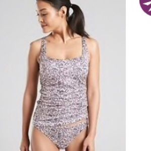 New with Tags Athleta Tankini Swim Top